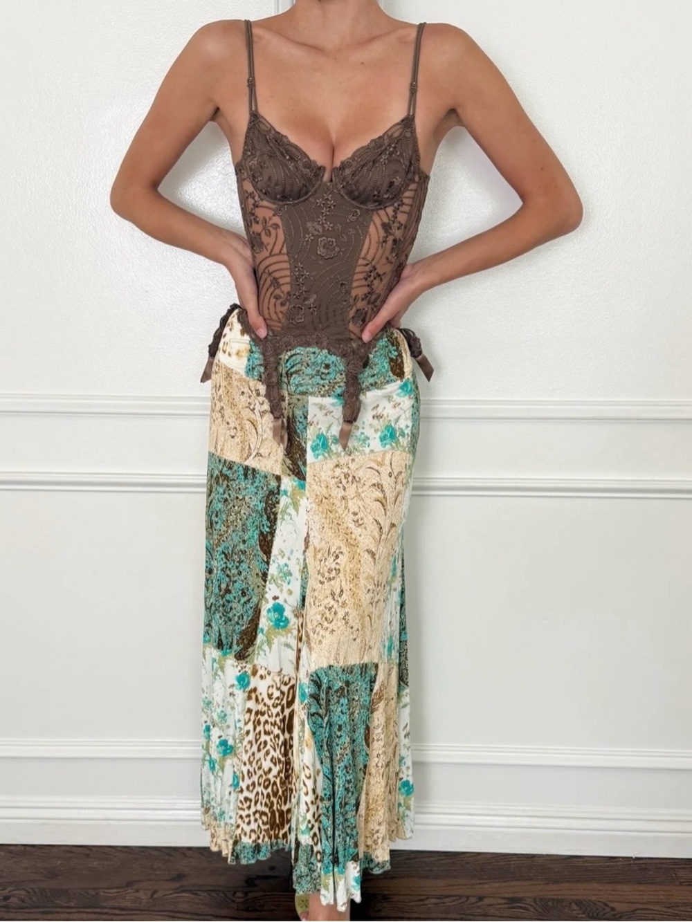Vintage La Perla VS Brown Floral Embroidered
Bustier (XL-38)